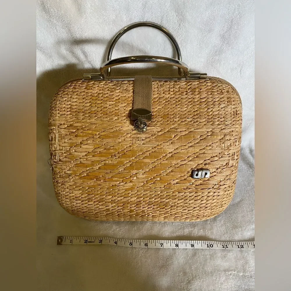 Statement handbag - Picture 1 of 6